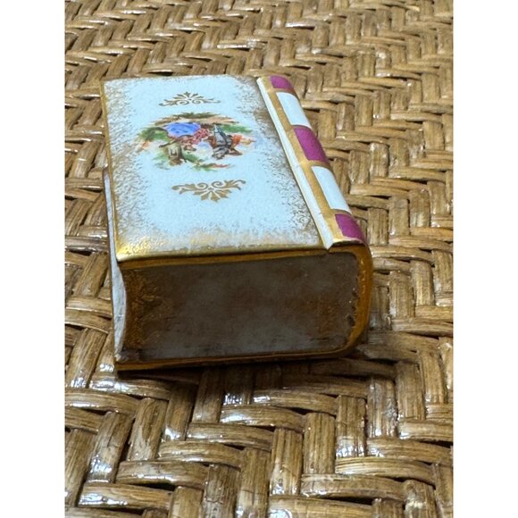 Vintage F Lamoge Porcelain Book Lided Trinket Box Gold Detailing & Romantic - Picture 4 of 10